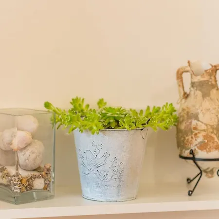 & Ma Din - One Bedroom With Balcony And Sea View Apartmán