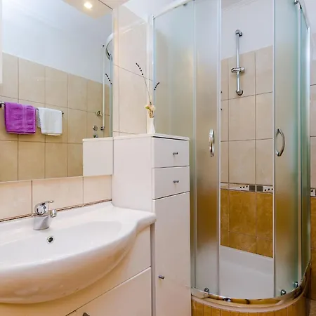 & Ma Din - One Bedroom With Balcony And Sea View Slano