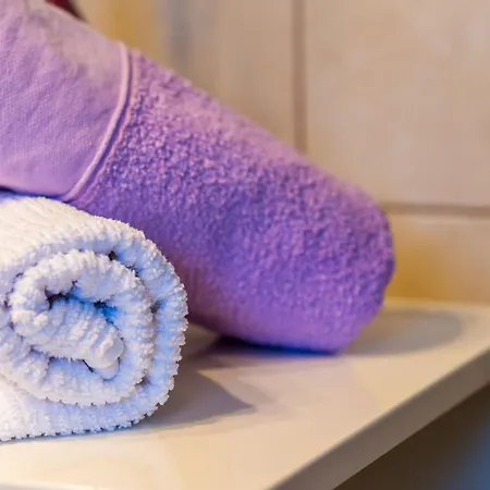 Appartement & Ma Din - One Bedroom With Balcony And Sea View *