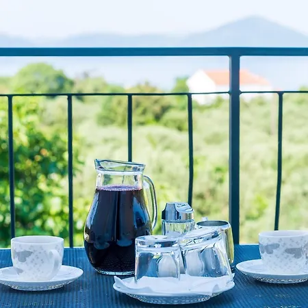 & Ma Din - One Bedroom With Balcony And Sea View Apartman