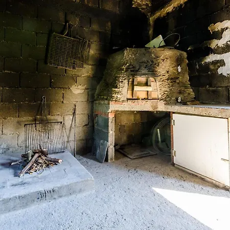 & Ma Din - One Bedroom With Balcony And Sea View