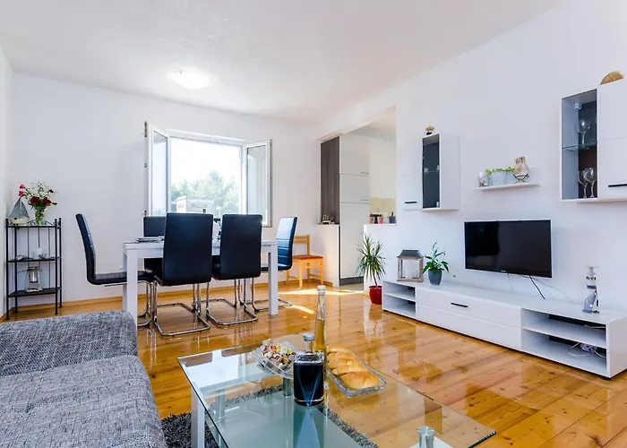 & Ma Din - One Bedroom With Balcony And Sea View * Slano